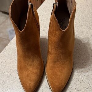 BEAST FASHION Tan Ankle Booties